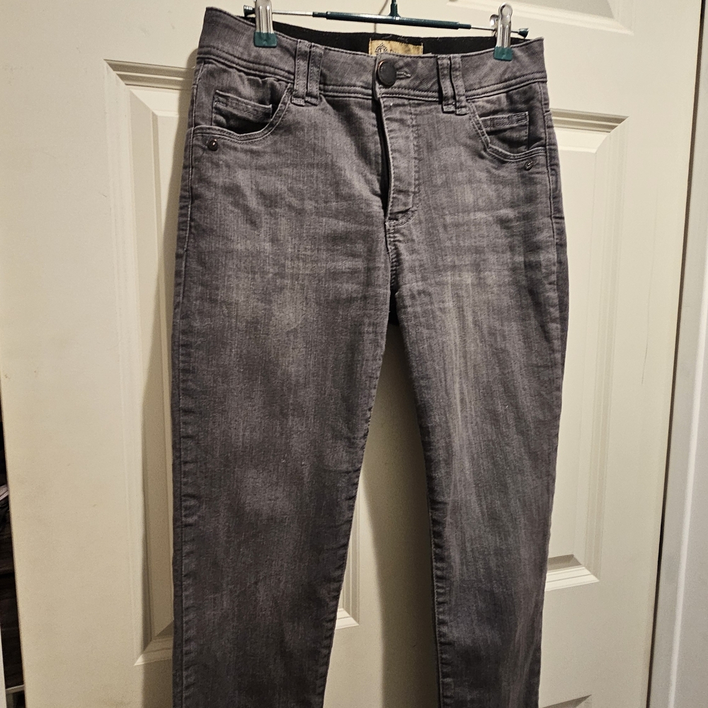 Democracy Women's Charcoal Skinny Jeans